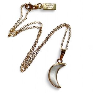 ‎Mother of Pearl Crescent Moon Necklace